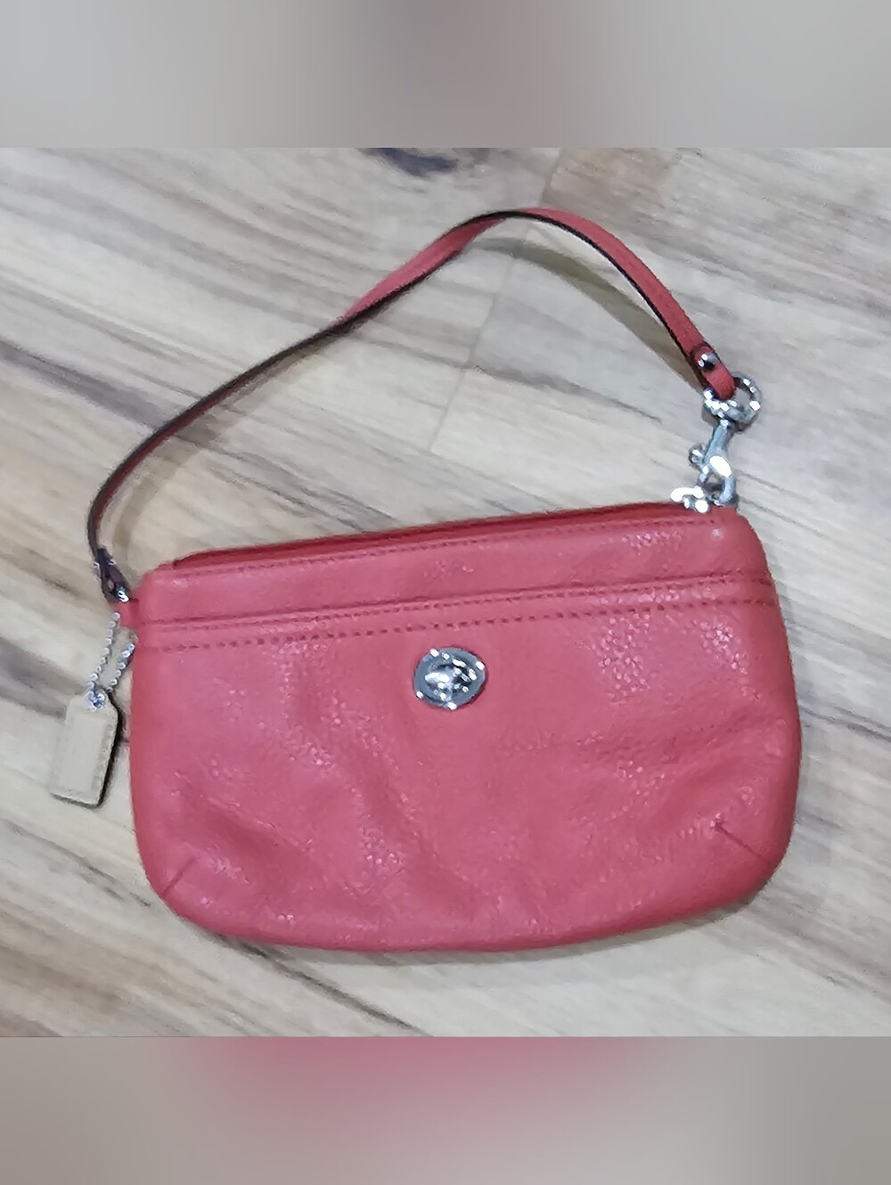 Vtg. Y2k Coach Mellon Pink Pebble Leather Wristlet.